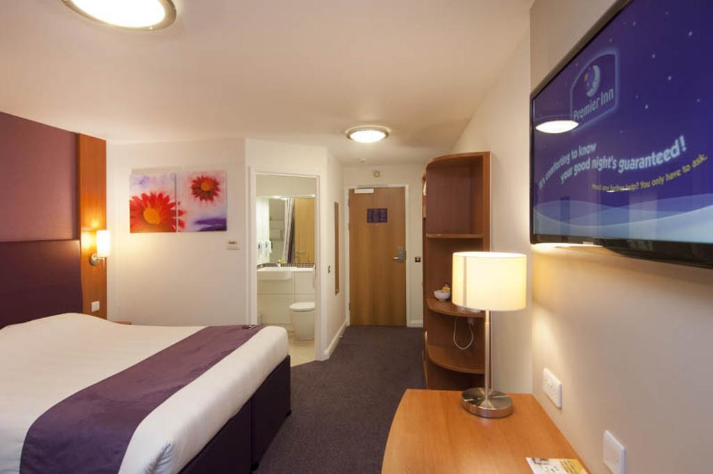 Premier Inn Sheffield Arena Extérieur photo